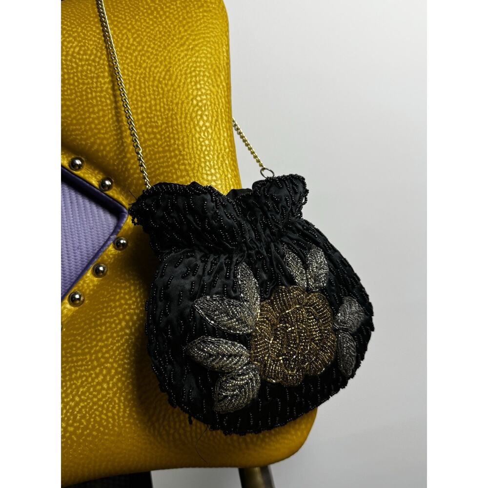 Vintage MCM 1950s La Regale Beaded flower Black Silver Gold evening Bag